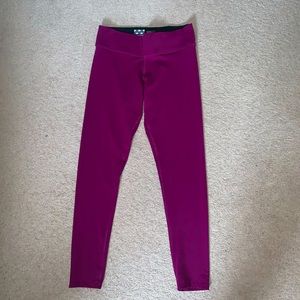 VS PINK Ultimate High Waisted Magenta Legging
